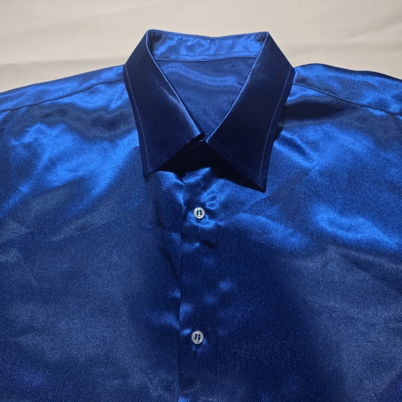 Elegant Men's Shiny Blue Dress Shirt Rare Fabric Tailored